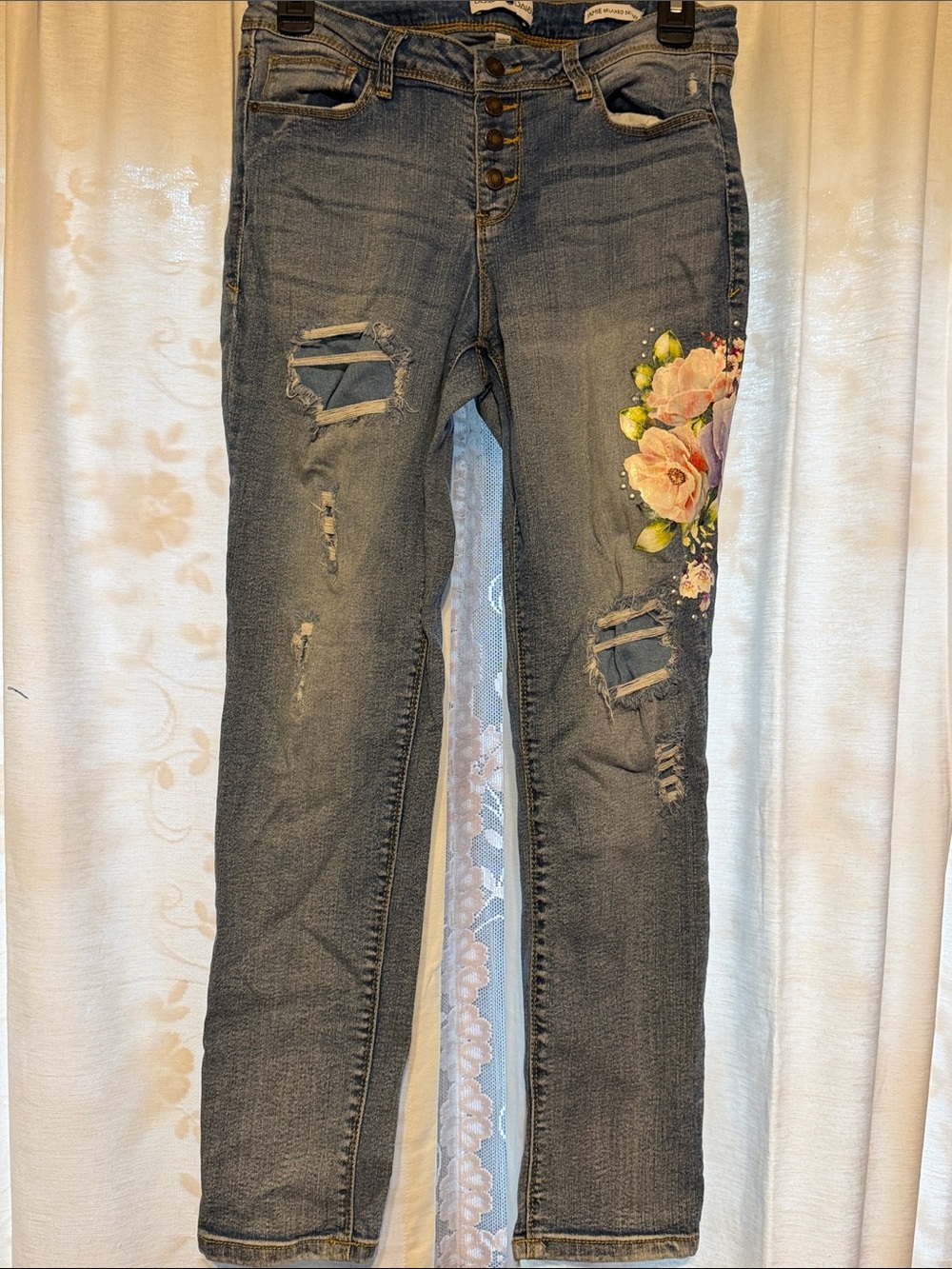 Women's Skinny Distressed Jeans with Pink Floral Embroidery